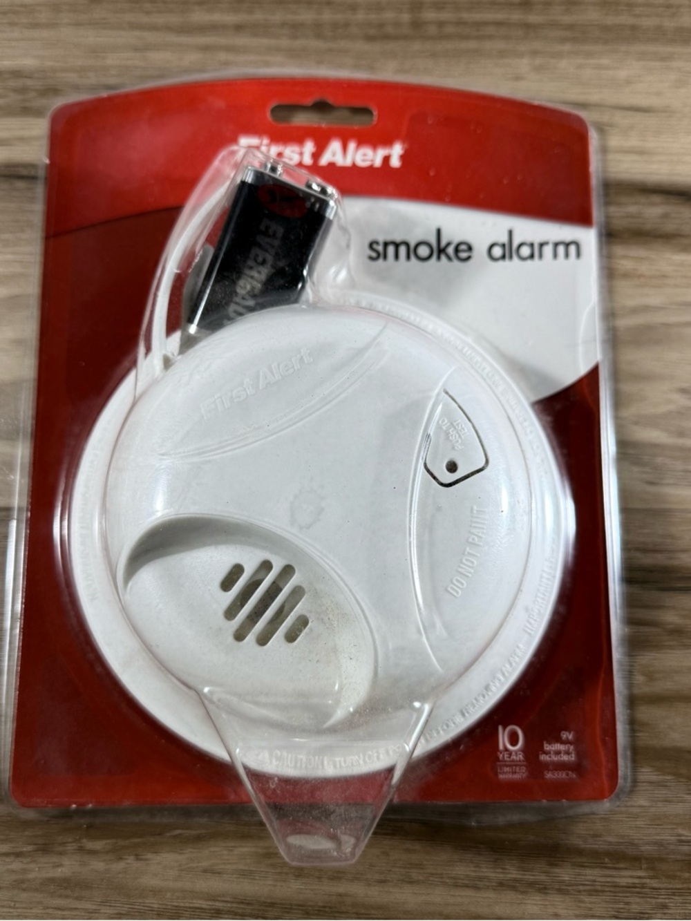 First Alert Smoke & Fire Alarm SA300CN Battery Power Ionization w/ Test Silence